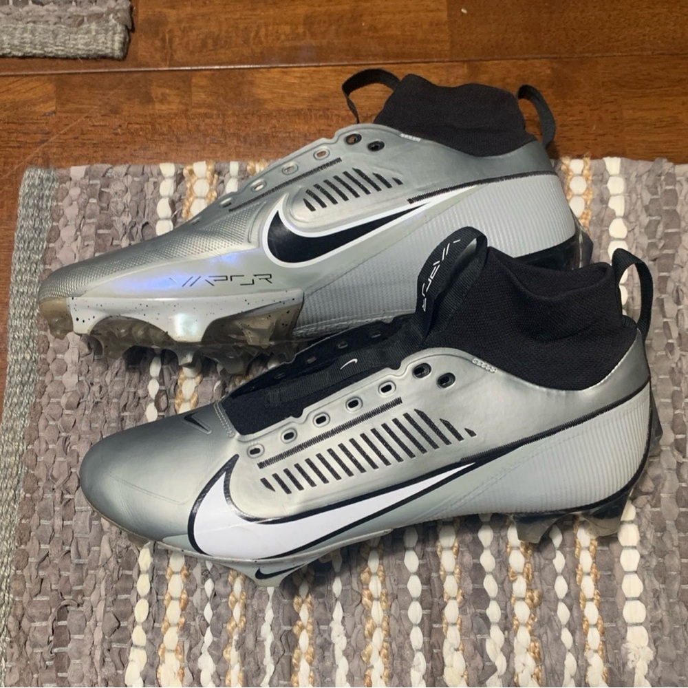 Nike Vapor Edge Pro 360 Football Cleats